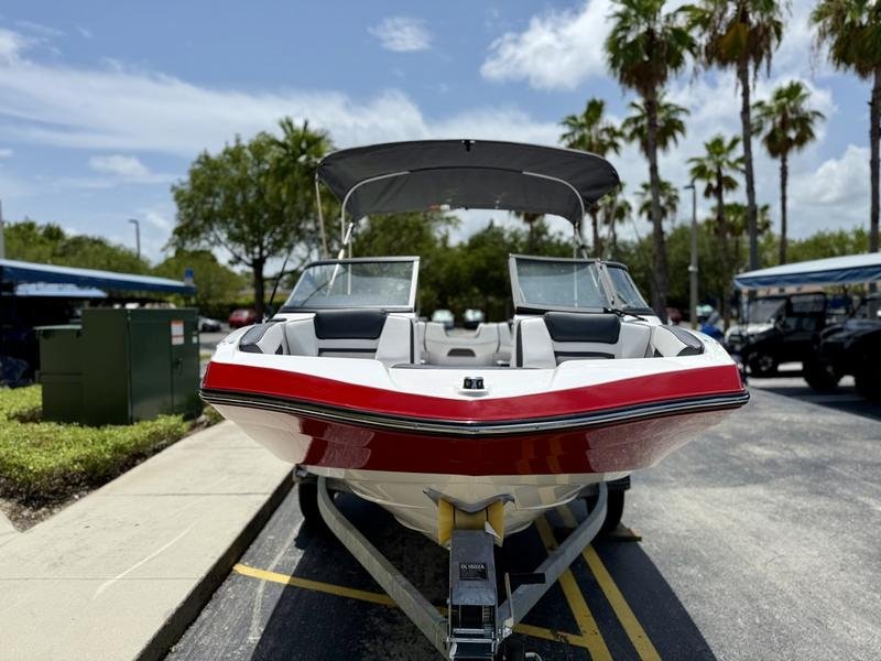 034CEDD4-1491-4322-B8C1-4CCE1FF321F0