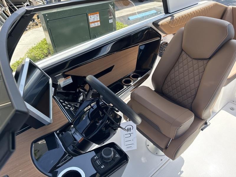 035C9ABD-7468-4B5D-B4E6-CDBE6A037E79