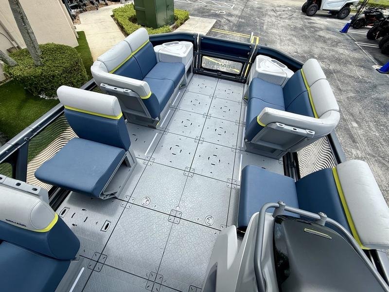 104A3CE2-70B4-4B4B-8B83-7B0D4561F061