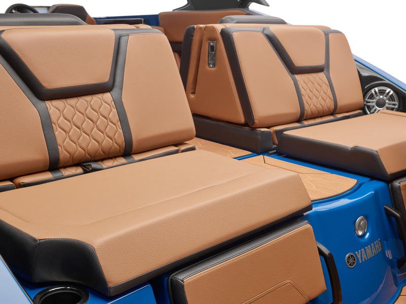 17E0F500-C3E2-4EDF-8A0C-9BC68C32619F