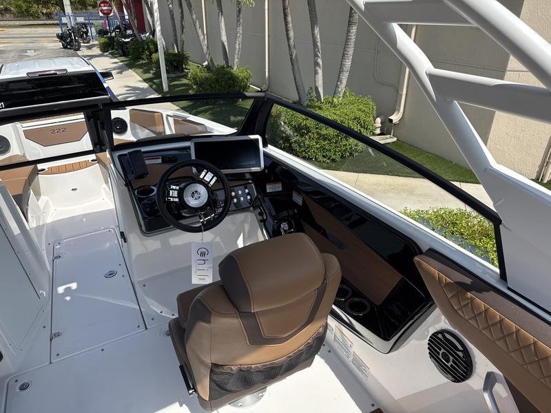 1804A6C9-1969-446C-89D3-954FA7854DD7