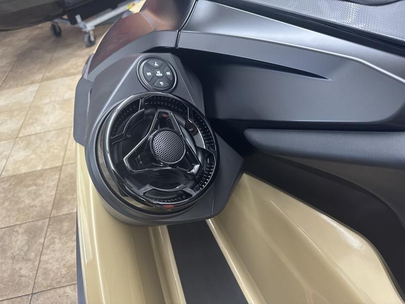 1EC26732-656A-4A00-B72B-306F1690A495