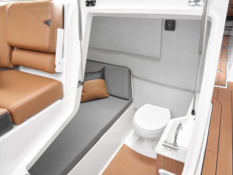 3E103784-7B6E-433E-B102-75B2F8EFEE36