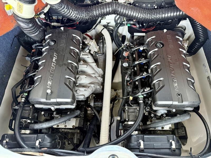 4AEF68B8-4313-4A51-8C13-366BC1FFB32E