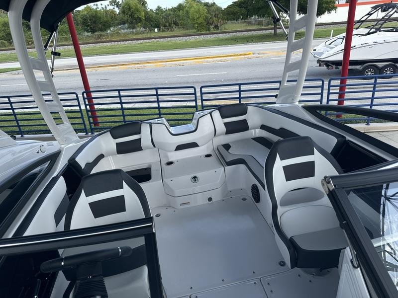 4CB304CC-328B-4E62-8FEB-DEEF8F5DDAB9