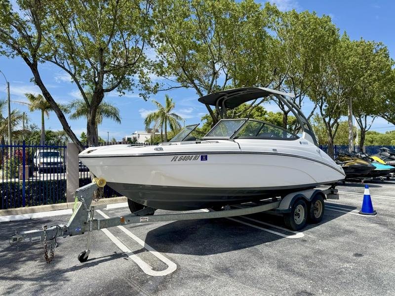 5DBBB10E-166F-4AA7-9651-07FEBD713F1E