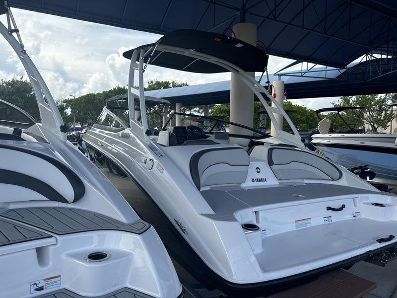 604FC612-650D-494F-91A1-315961D3D46C