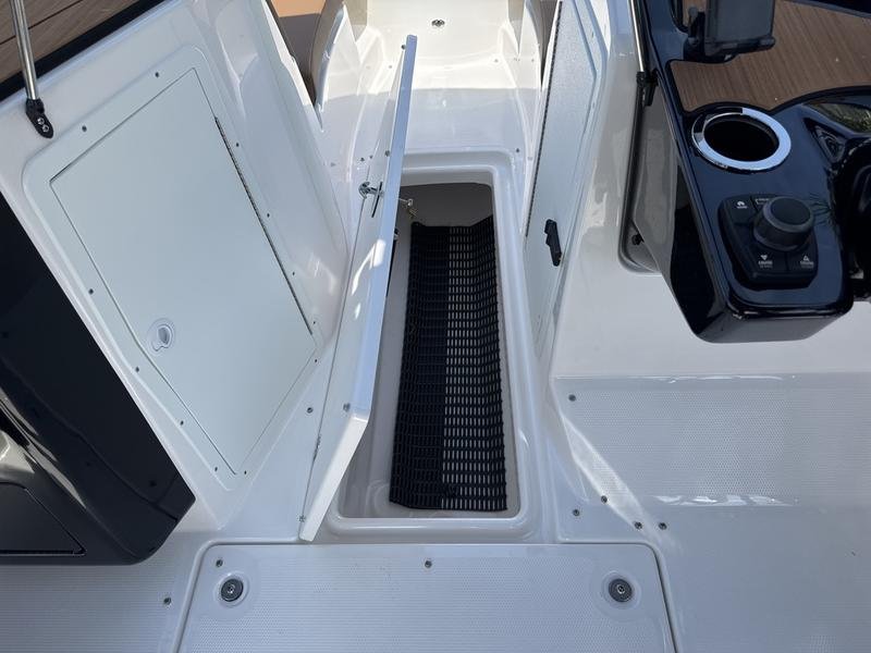 631F09A9-9E98-4ACF-AF65-732114E7E604