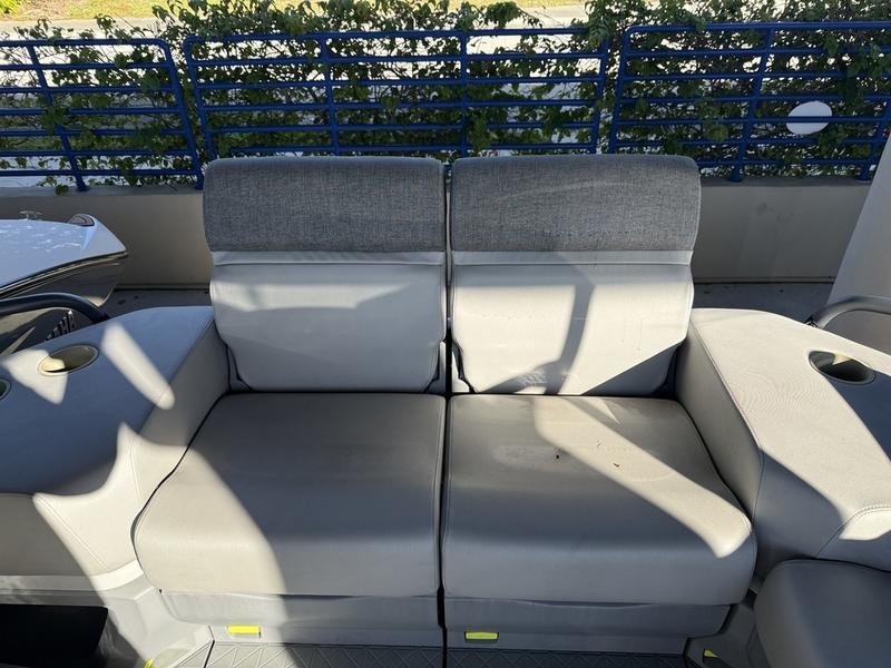 72F7225C-8E1B-4BB8-9034-C80A3FEECAAC