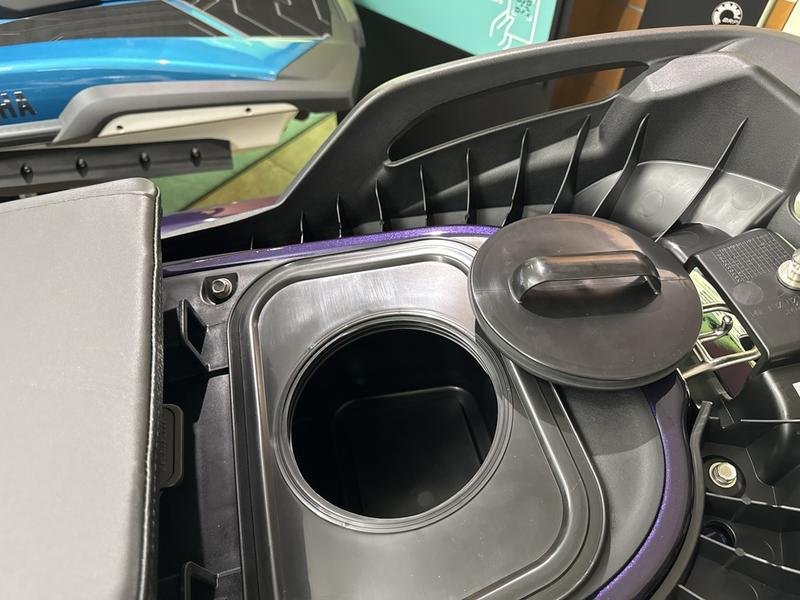 7B66161D-C9EB-418F-978C-2A9880804FB5