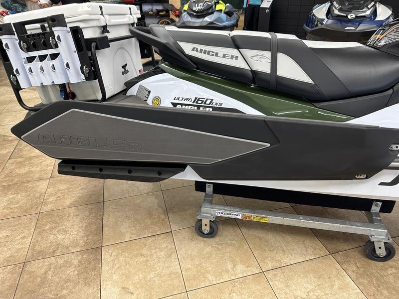 8125B838-53F6-4B1C-ACB1-9DC11A22B618