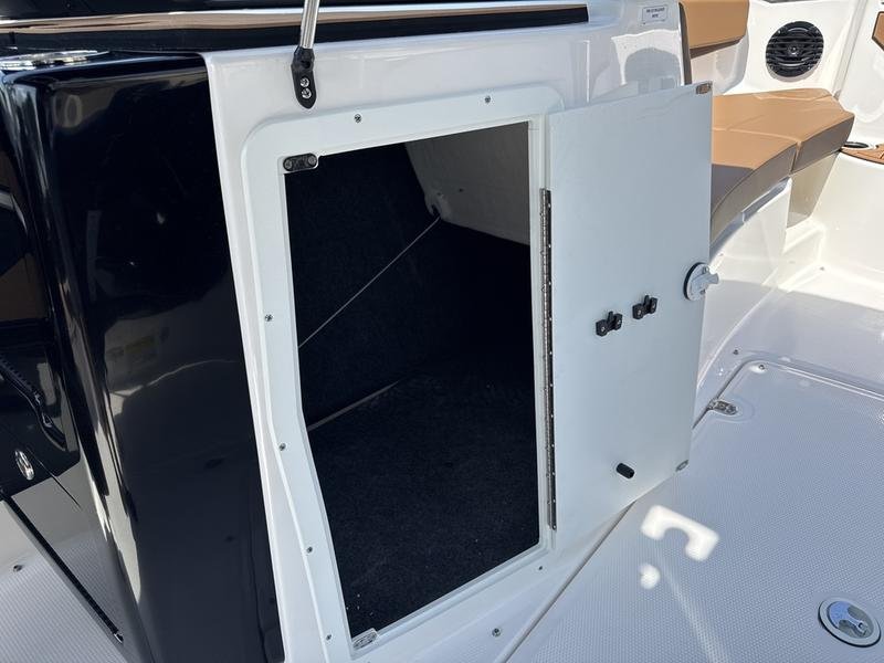 8420D944-5429-4DB6-A099-C31107E321F6