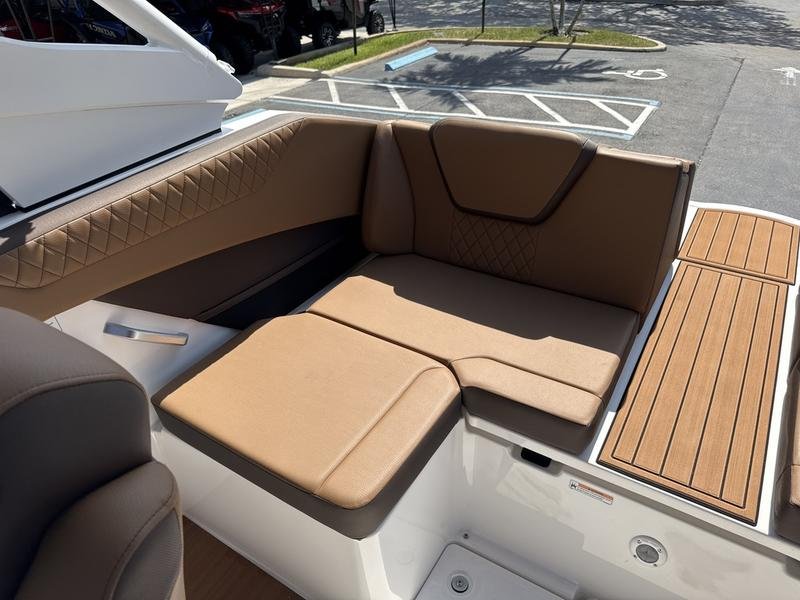 8A6E01A7-E222-445F-9D75-71C1536F800E