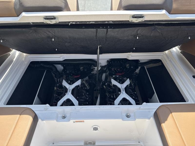 8F465B06-4C2B-44A2-A99C-CC5A2895AF33