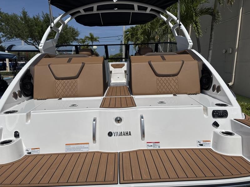 987C3AF0-F941-4664-A62A-F67D568539F5