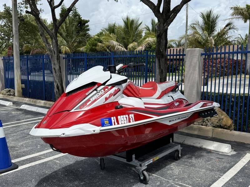 A7DCAB22-BF79-4A7A-AD60-8F44D085F41E