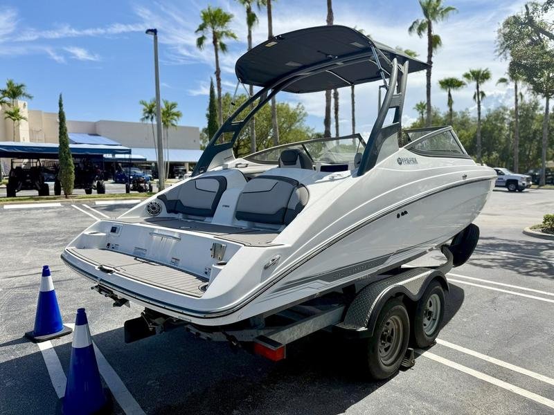 AC76B2A9-5140-4DCE-87EE-15E3D0ED3E77