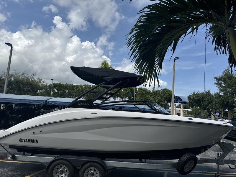 B03F4034-06CA-483F-9BAE-C6A1ACC78DF6