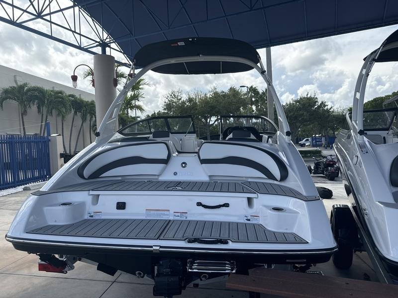 B138C8A2-6376-4C03-AD38-D2C06F4462EE