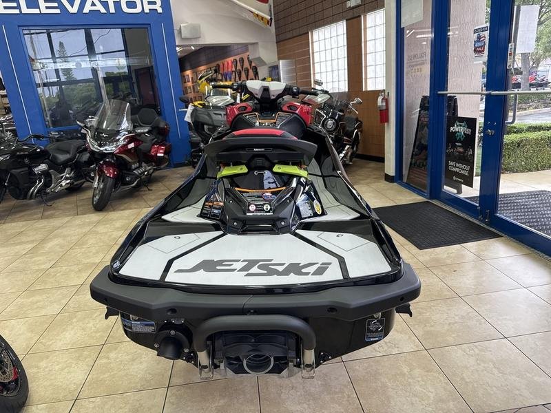 B2B99BFB-BC37-4090-BB37-FDAD64ACF39A