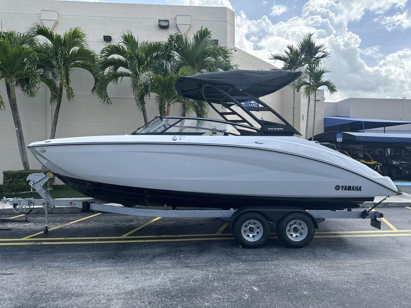 BAF1A6BD-A4E5-4D0C-9A6C-43DC14CD8020