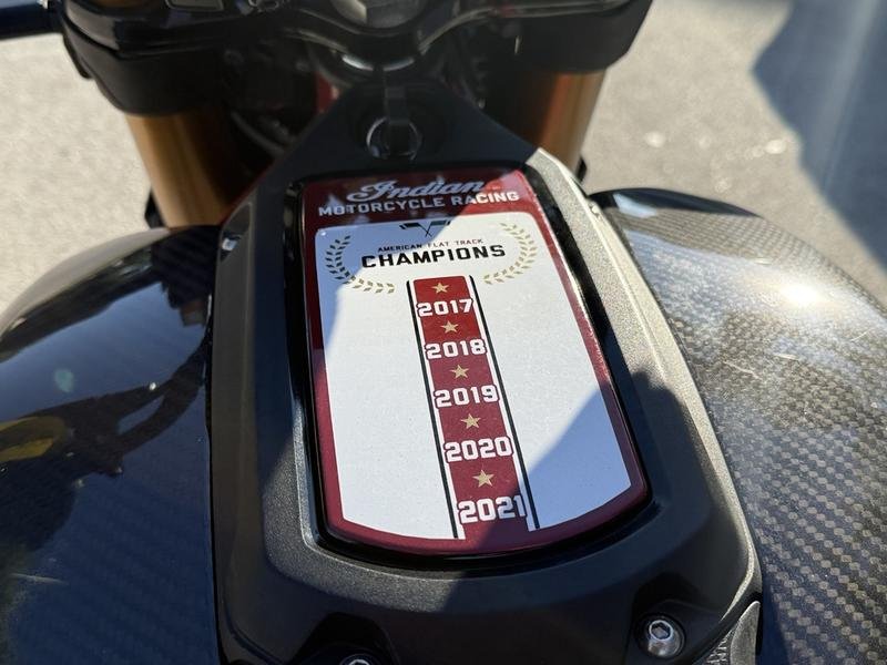 C31C0A0C-1D48-4BA7-9BFD-C06D4B4DFD40