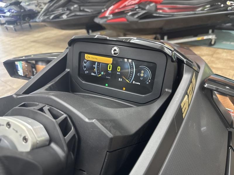 D322990D-6FB2-4C45-BDEE-67B69DBD04A7