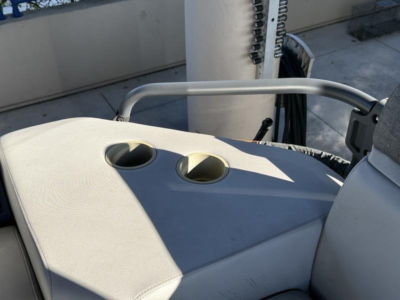 D6FA9607-E59D-4C26-9F67-10DF69BC3BD3