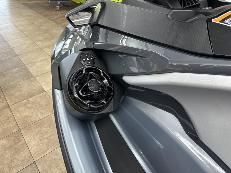 DAE09E71-8918-4D90-8B29-F0348DF8B28B