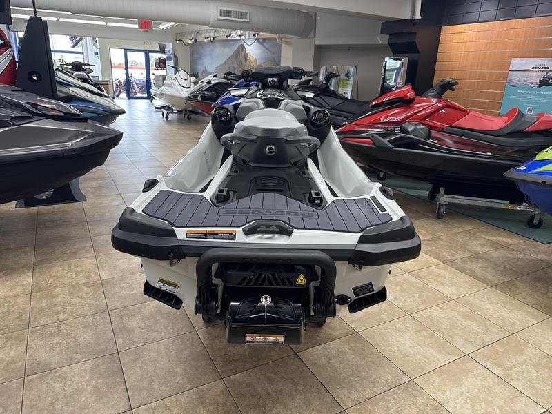 E791FFD3-6876-48BA-9EDE-13F71A851AF4