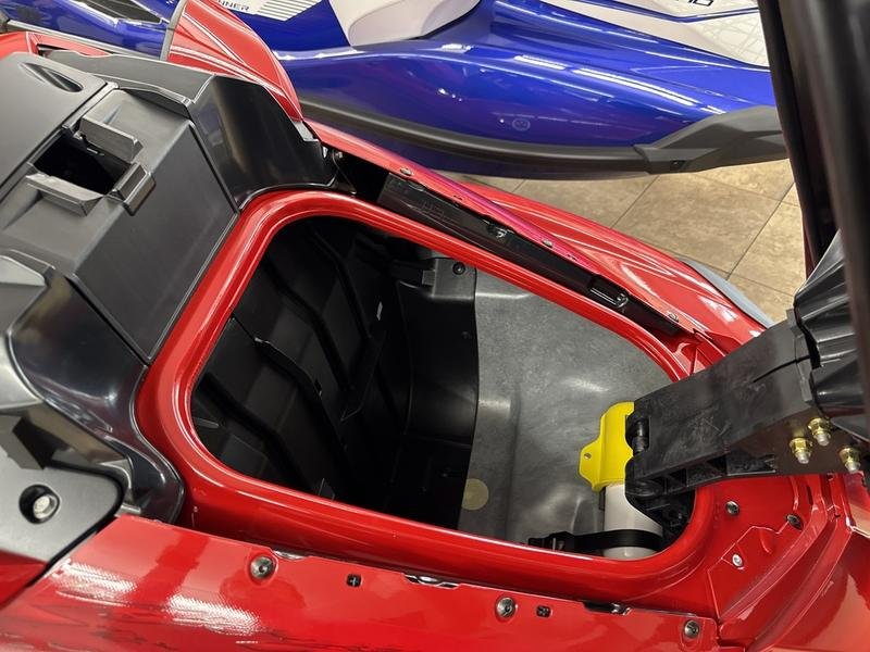 E9A4D64E-9F96-4263-8817-91CA1F5E4AC0