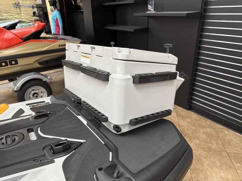 E9C079AD-1D7A-4D30-9A5A-39F90D86E1CD