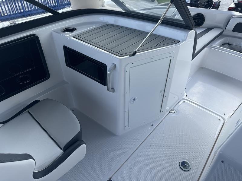 EEE84162-5C8B-4585-9609-F5BEB4584B9D