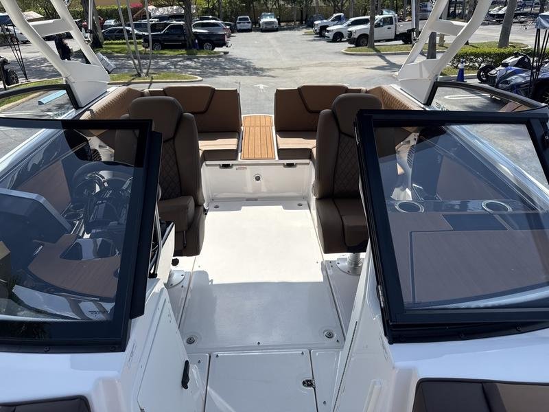 EFED27B1-C916-4369-B2AC-DC9C61722FD6