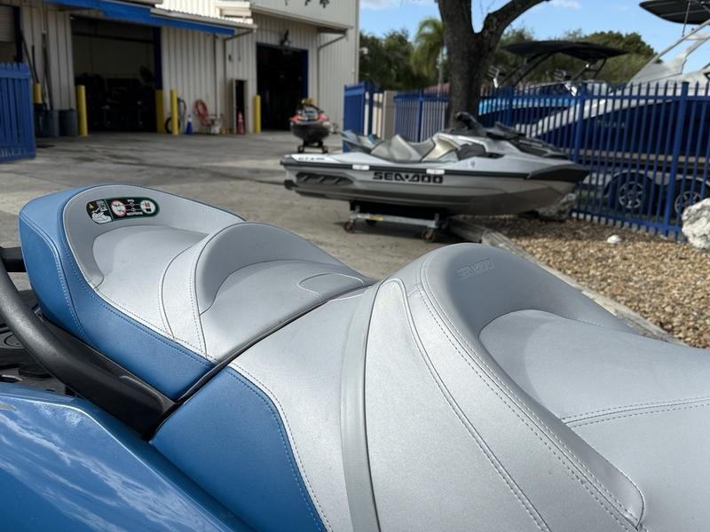 F6928253-1DA5-477B-BDB5-8924A75C8B13